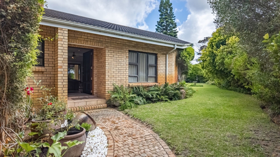 3 Bedroom Property for Sale in The Island Western Cape